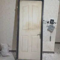 درب اتاقی ، سرویس ، ورودی