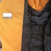 کاپشن و شلوار لی بچگانه