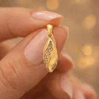 آویز گردنبند طلا زنانه طرح مخروطی - شیک و ظریف