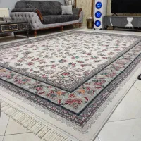 فرش 9 متری 700 شانه تراکم 2550 در حد نو