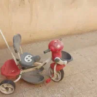 یک عدد اسکوتر و.یک عدد سه چرخه کودک