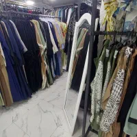 فروشنده خانم در پوشاک زنانه ۱۲۰۰۰۰۰۰ملیو