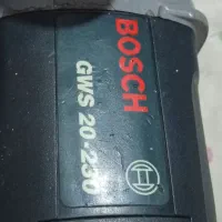 سنگ جت بوش و برنال ویکتور آمریکایی