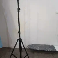 سه پایه دوربین
