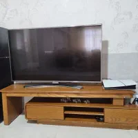 میز تلویزیون چوبی رنگ روشن