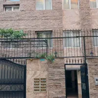 ۸۰ متری، بالای بروجردی، فول امکانات