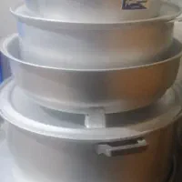 تعدادی قابلمه بزرگ وکوچک جنس رواکبندونو