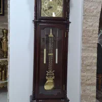 ساعت ایستاده و گنجه