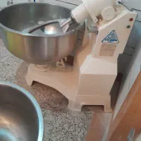 تنوردوار۲۲۰ و خمیرگیر۸کیلویی و ۱۲۰کیلویی سپه کار|ماشین‌آلات صنعتی|فارسان, |دیوار