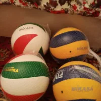 توپ والیبال