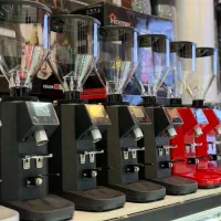 دستگاه آسیاب قهوه هر مدل بخوای موجوده