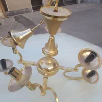 خریدار وفروش لوستر برنزی سالم ونیاز به تمیر