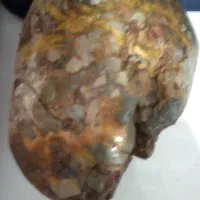 تعدادی سنگ عقیق زرد طوسی قرمز دودی وسنگ شانس