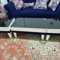 جلو مبلی ..یک عدد میز بزرگ همراه با دو عددجلومبلی