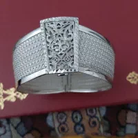 دستبند النگویی زنانه نقره