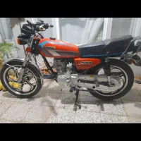 موتور ۱۵۰ نیکتاز در حد نو  ۹ هزار کار لاستیک عالی