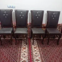 ۴ عدد صندلی
