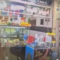 کارگر ابمیوه فروشی