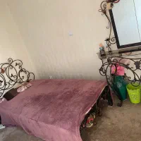 تخت و آینه کنسول|تخت و سرویس خواب|قزوین, |دیوار