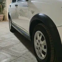 کوئیک ۹۸ سفید در حد ۱۴۰۲|خودرو سواری و وانت|رشت, پستک|دیوار