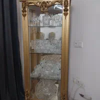 بوفه تاج دار