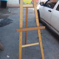 سه پایه نفاشی یا ۳پایه بوم