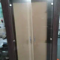 گنجه دودرب باشیشه های ضخیم ومحکم