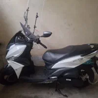 موتور اس وای ام جی 200 نیوفیز 1404 سفید