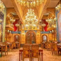 پارکبان قلیان زن هاستس