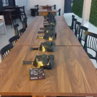 سورپرایز تولد در کافه پایتخت بلوار ۲۲بهمن پ ۱۹/۱