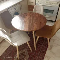 میز غذاخوری مناسب کافه و رستوران