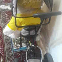 سه چرخه.|دوچرخه، اسکیت، اسکوتر|زالیان, |دیوار