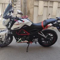 بنلی ۲۵۰cc تک سیلندر