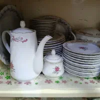 سرویس ۱۲نفره غذاخوری نو مناسب جهیزیه ژاپنی اصل