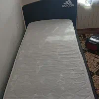 فروش تخت خواب  چهمراه با تشک طبی