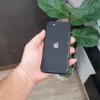 ایفون se64شیخ استور