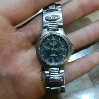 ساعت اوماکس قدیمی.