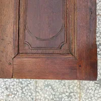 کتیبه. میز و آینه قدیمی ساج