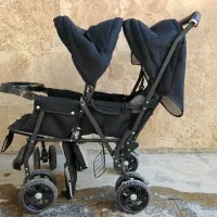 کالسکه دوقلویی