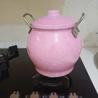 تعدادی ظرف مناسب سوییت