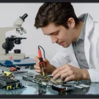 همکاری تعمیرکار موبایل