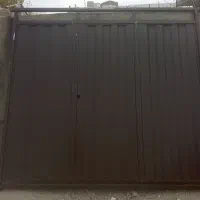 درب حیاط ماشین رو(یا درپارکینگ)