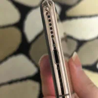 ایفون xs
