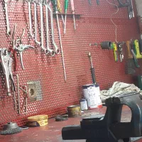 مغازه ۵۰ متری بر جاده