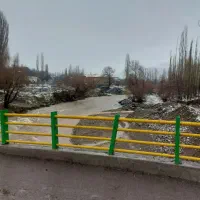 حدودا ۲۰۰۰ متر باغ/کنار رودخانه/دارای درختان مثمر