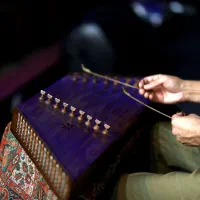 آموزش تخصصی سنتور و موسیقی