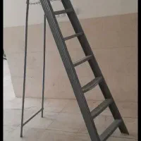 نردبان هفت پله سالم ومحکم
