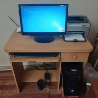 فروش کامپیوتر PC همراه میز و صندلی