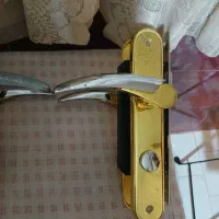 دستگیره در با قفل، مناسب ۴ درب|مصالح و تجهیزات ساختمان|تهران, طرشت|دیوار