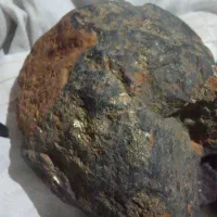 سنگ عقیق وشهاب سنگ و..